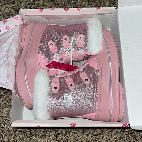 Juicy couture boots - Picture 2 of 8